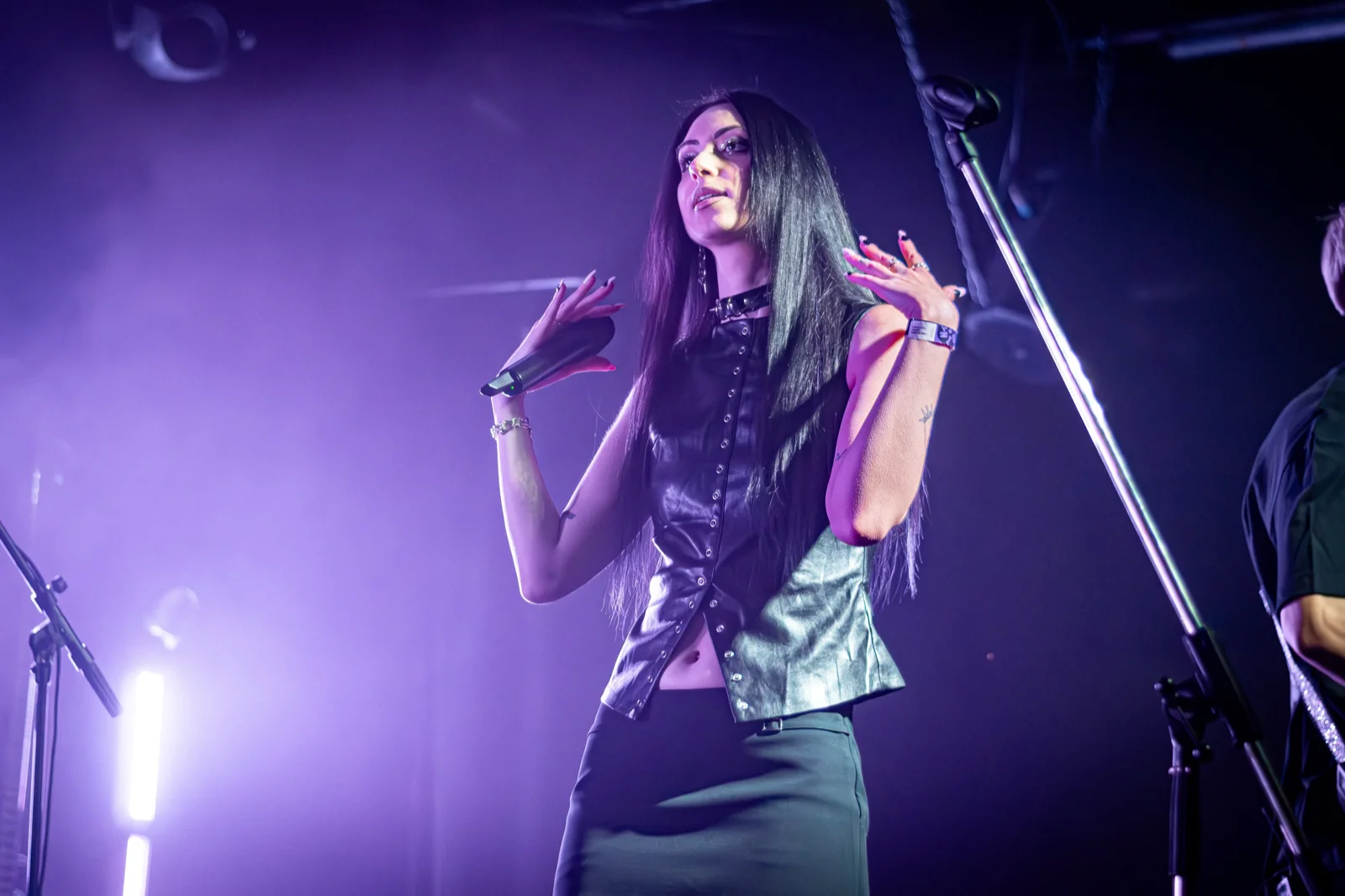 Koncert — CARI