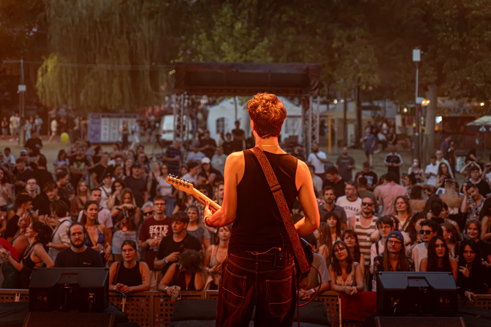 Koncert — Hűvös