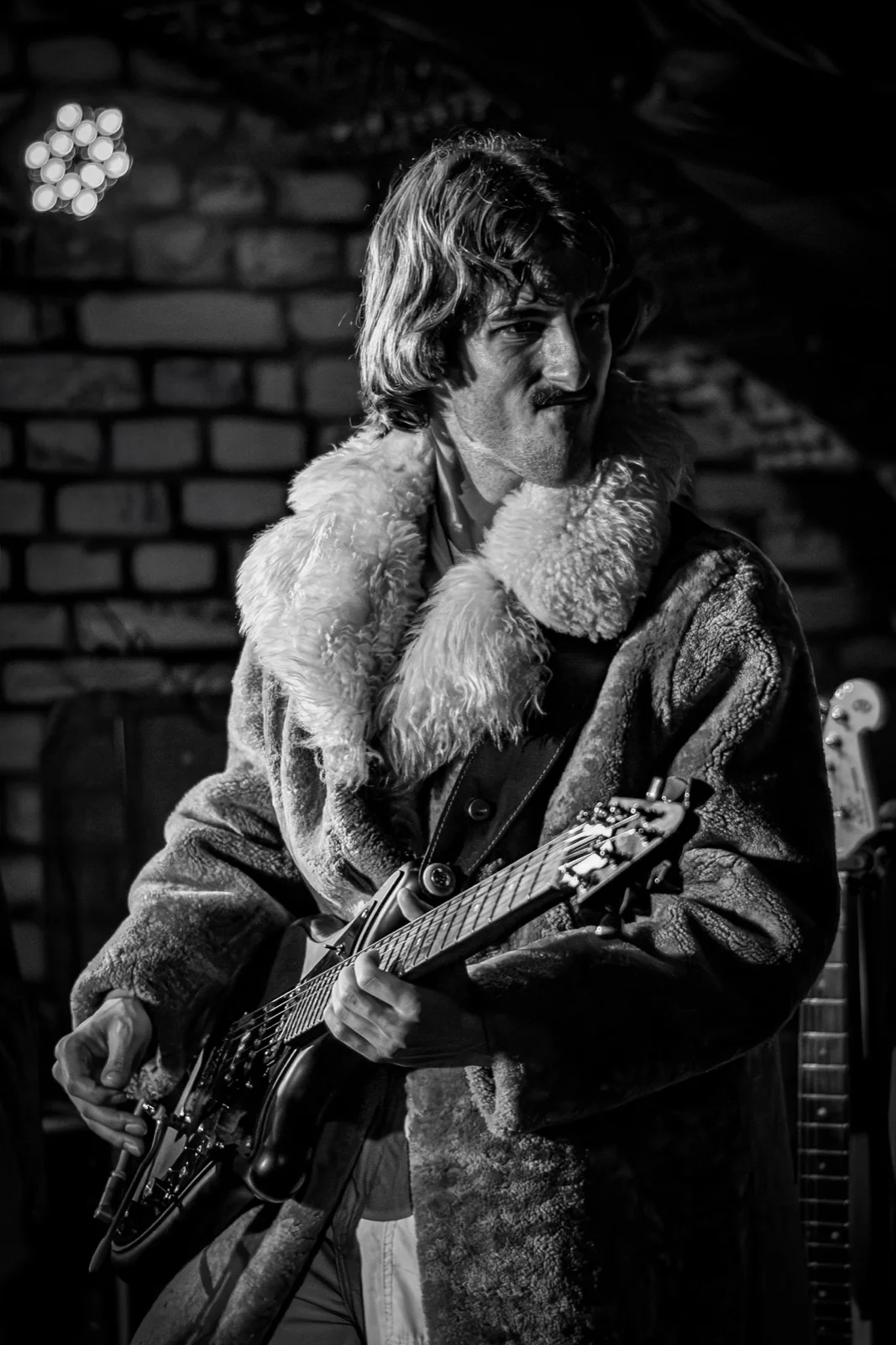 Koncert — Backdoor People